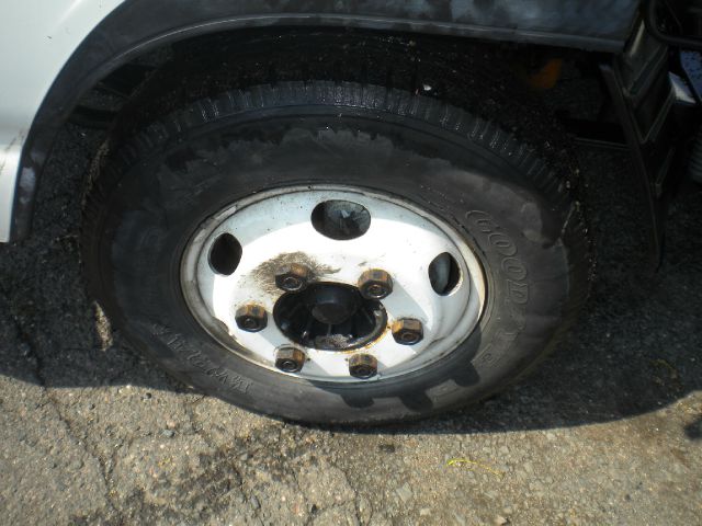 2001 Isuzu NPR Unknown