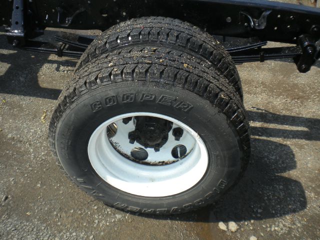 2001 Isuzu NPR Unknown