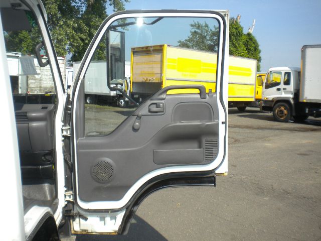 2003 Isuzu NPR Unknown