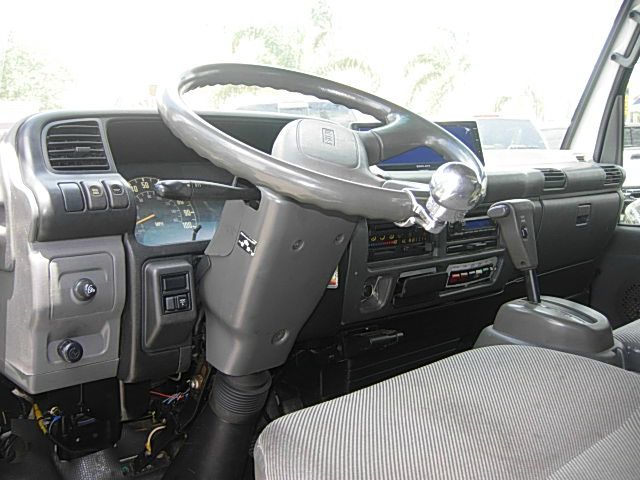 2003 Isuzu NPR Unknown