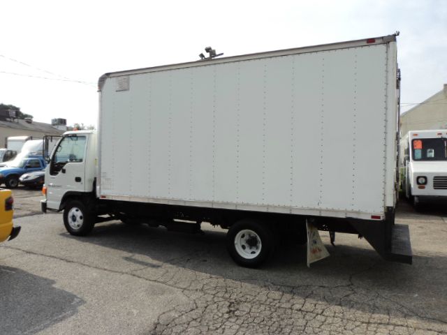 2004 Isuzu NPR Unknown