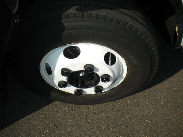 2005 Isuzu NPR Unknown