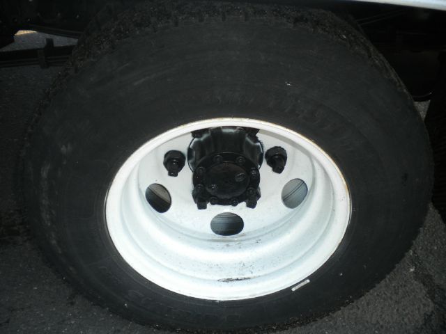 2005 Isuzu NPR Unknown