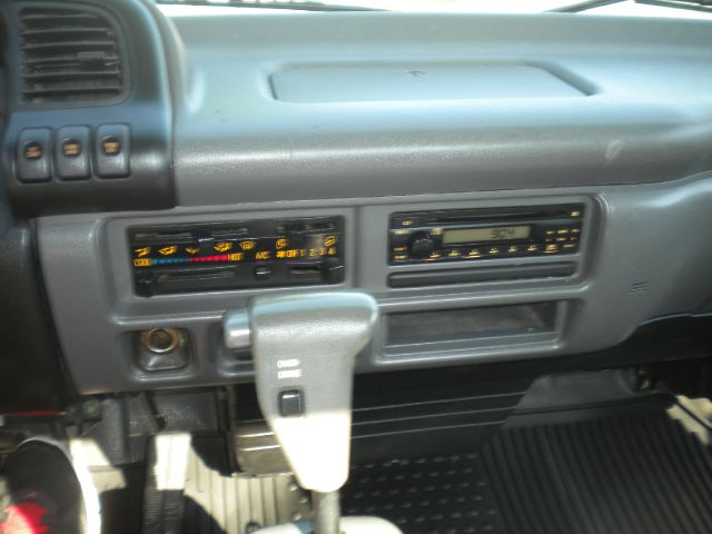 2005 Isuzu NPR Unknown