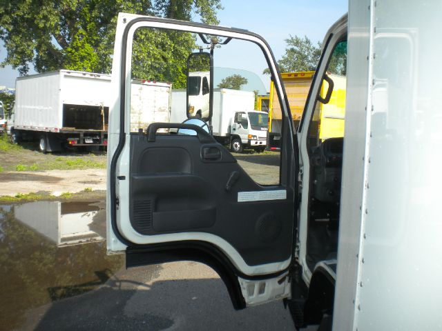 2005 Isuzu NPR Unknown