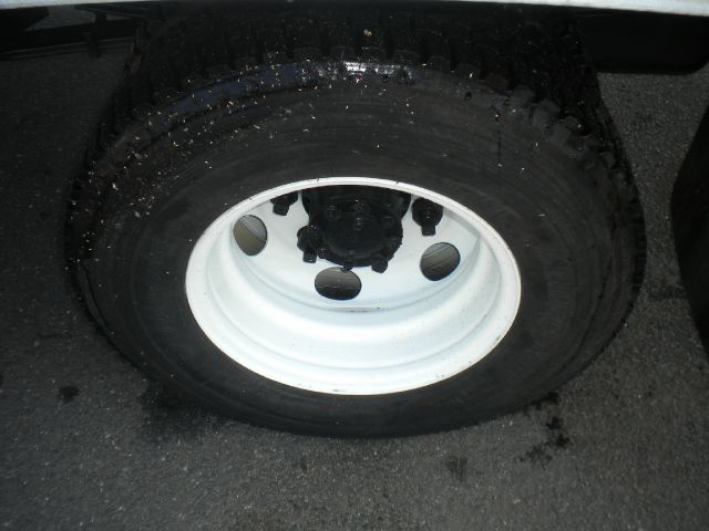 2005 Isuzu NPR Unknown