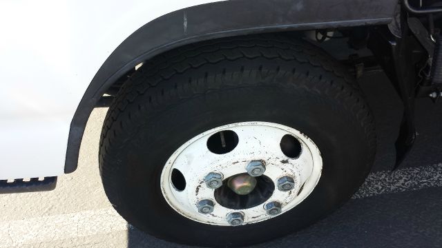 2007 Isuzu NPR HD AT Touring With RES