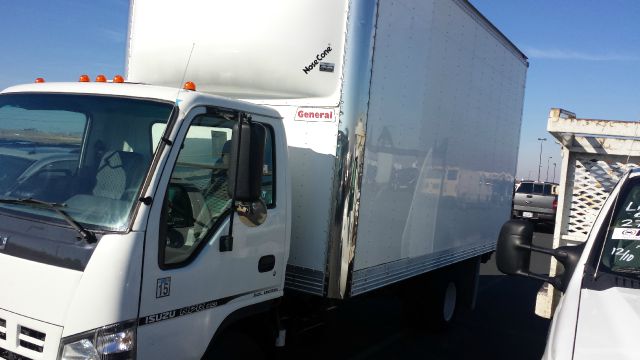 2007 Isuzu NPR HD AT Touring With RES