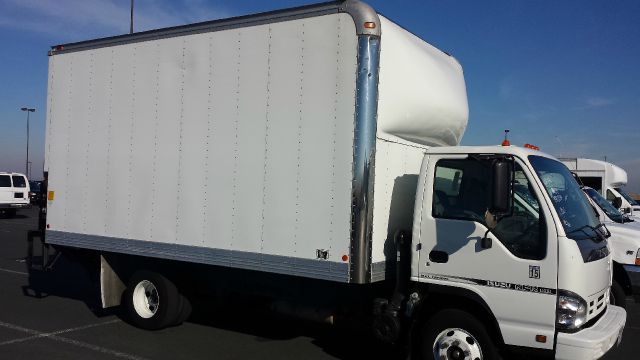 2007 Isuzu NPR HD AT Touring With RES