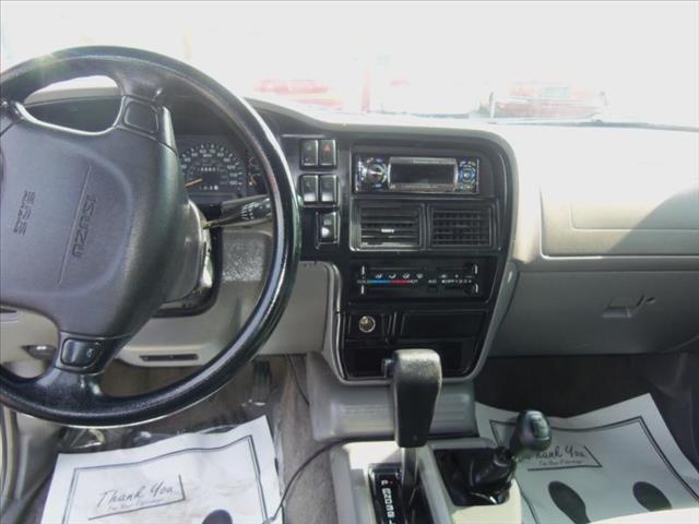 1997 Isuzu Rodeo 4dr Sdn Auto GLS Sedan
