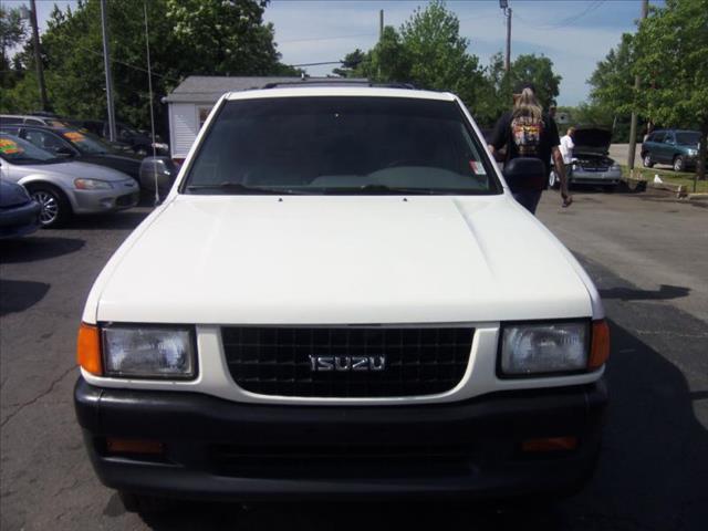1997 Isuzu Rodeo 4dr Sdn Auto GLS Sedan