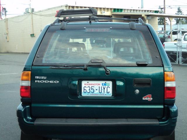1998 Isuzu Rodeo XR