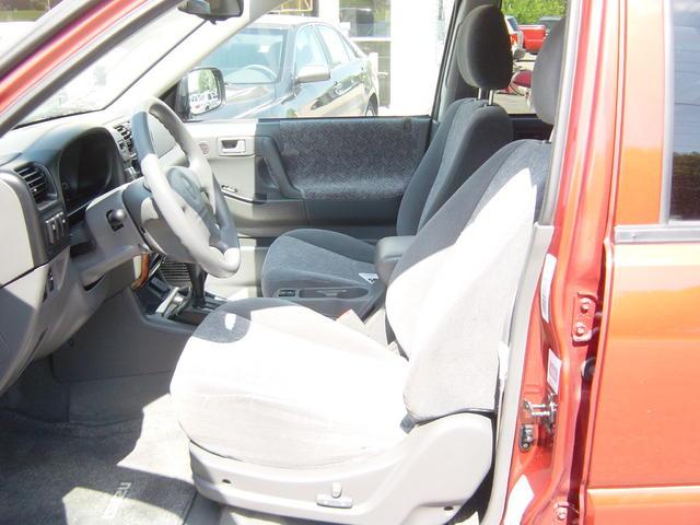 2001 Isuzu Rodeo 4dr Sdn Auto GLS Sedan
