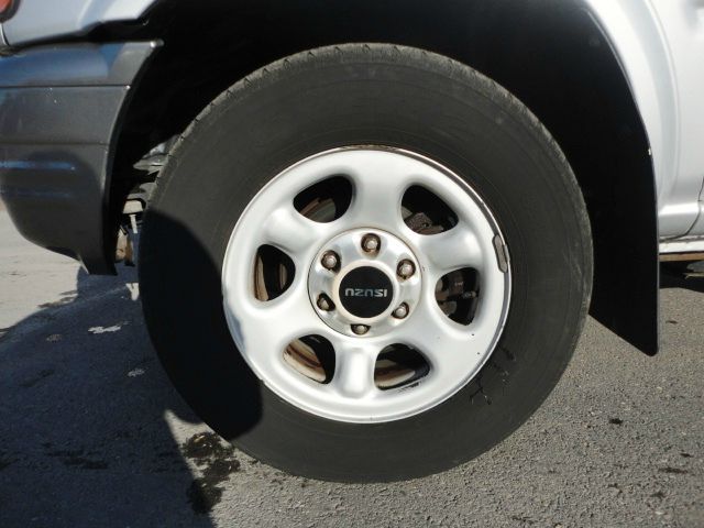 2002 Isuzu Rodeo Touring / AWD