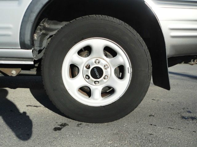 2002 Isuzu Rodeo Touring / AWD