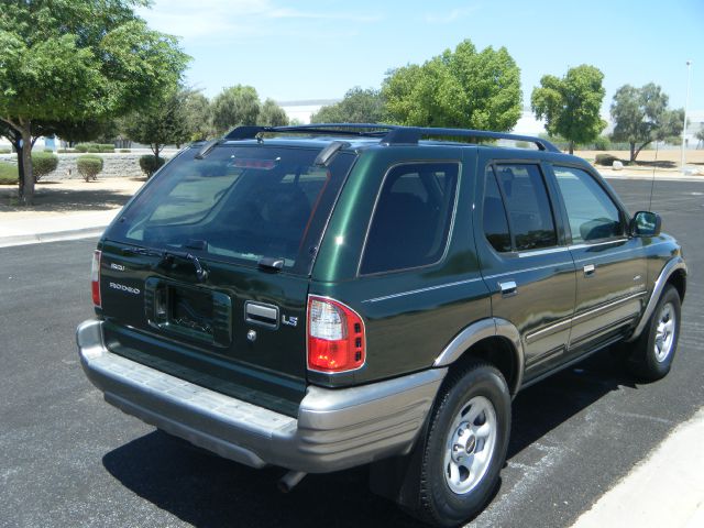 2002 Isuzu Rodeo RS