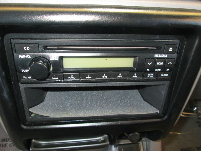 2003 Isuzu Rodeo 25