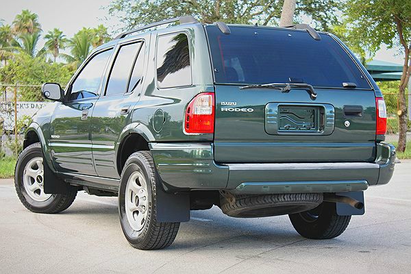 2003 Isuzu Rodeo 25