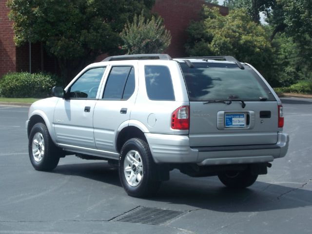 2003 Isuzu Rodeo 25