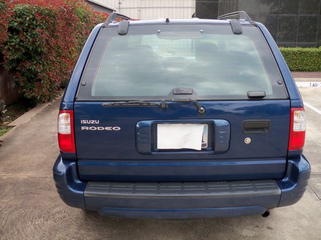 2003 Isuzu Rodeo 25