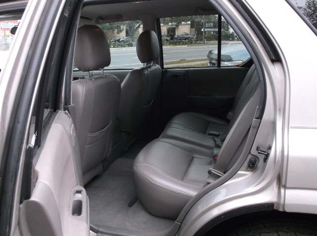 2004 Isuzu Rodeo GX 47