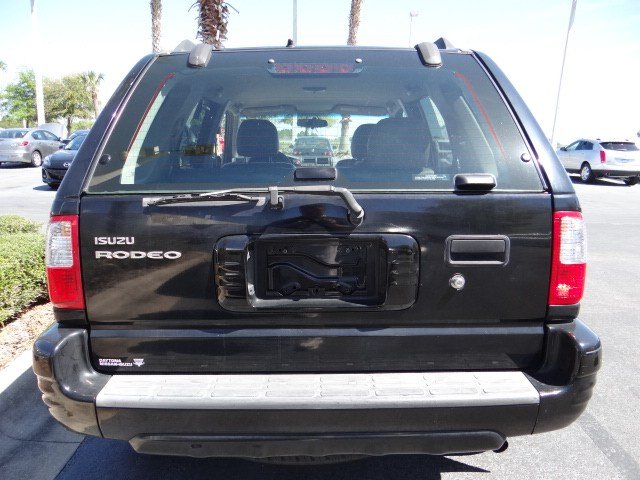 2004 Isuzu Rodeo RS