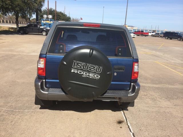 2002 Isuzu Rodeo Sport F