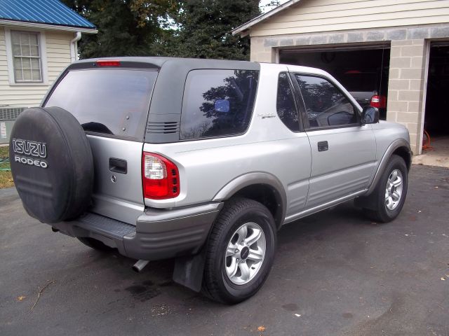 2002 Isuzu Rodeo Sport F