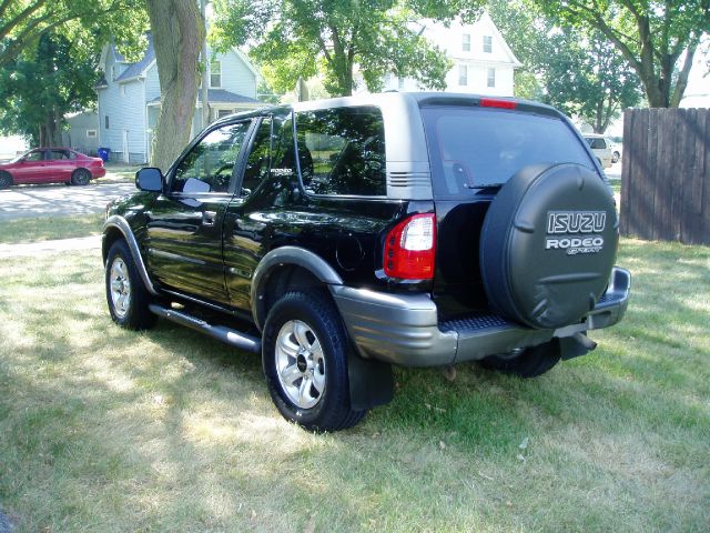 2002 Isuzu Rodeo Sport F