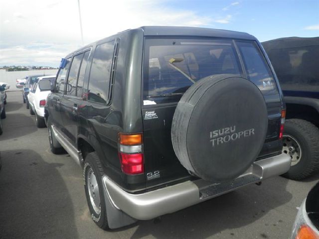 1993 Isuzu Trooper Touring W/nav.sys