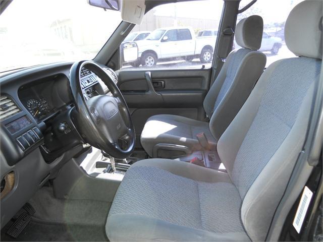 1995 Isuzu Trooper LT Extended Minivan 4D