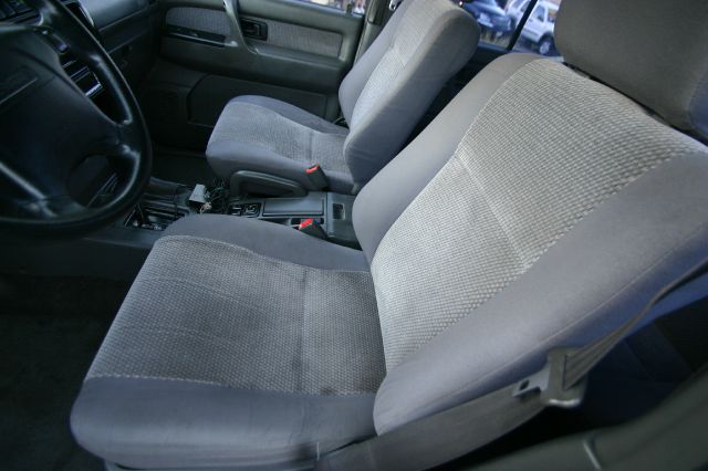 1998 Isuzu Trooper XR