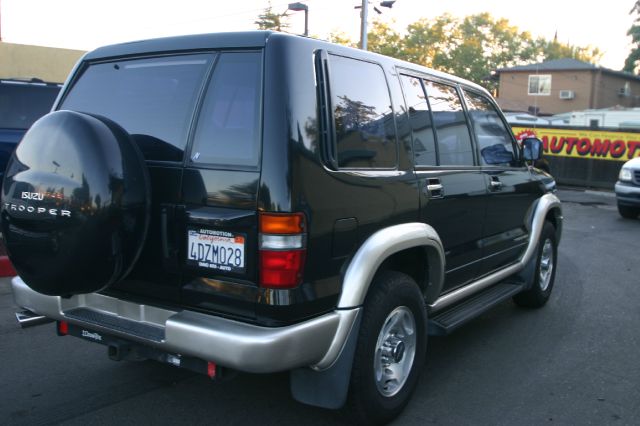 1998 Isuzu Trooper XR
