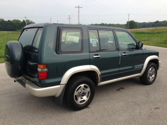 1998 Isuzu Trooper XR