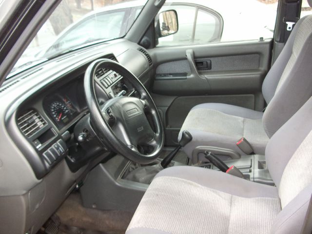 1998 Isuzu Trooper XR