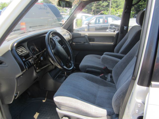 1998 Isuzu Trooper XR