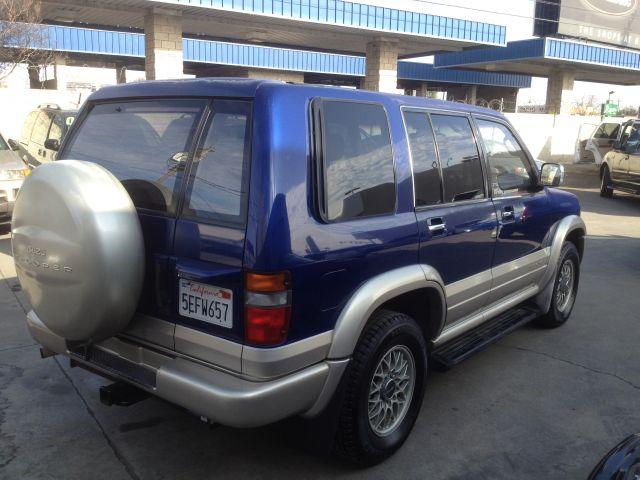 1998 Isuzu Trooper XR