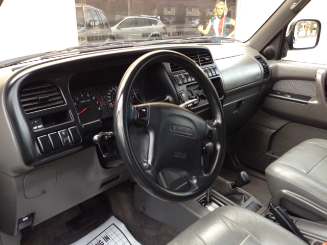 1999 Isuzu Trooper EX AWD