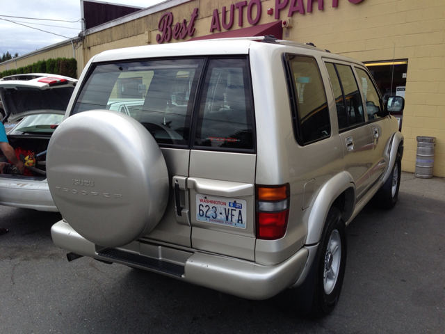 1999 Isuzu Trooper EX AWD