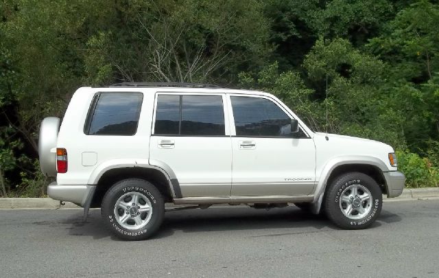 1999 Isuzu Trooper EX AWD