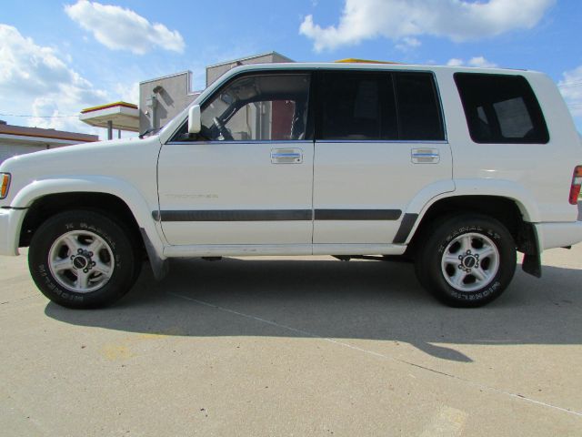 1999 Isuzu Trooper EX AWD