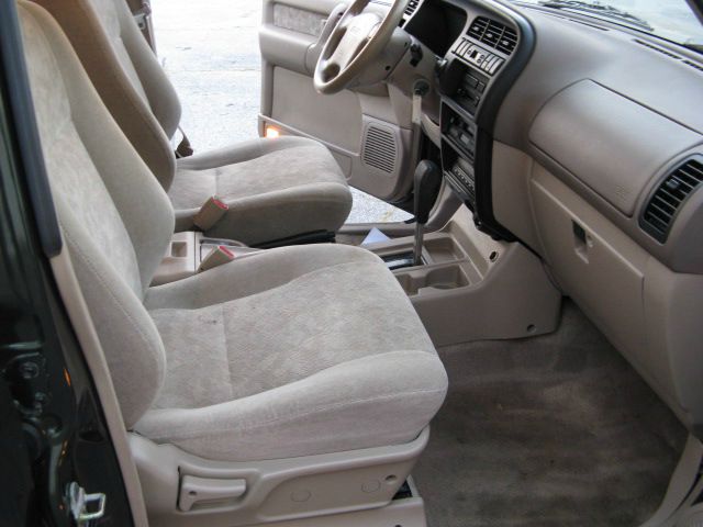 2000 Isuzu Trooper 3.0cl W/leath