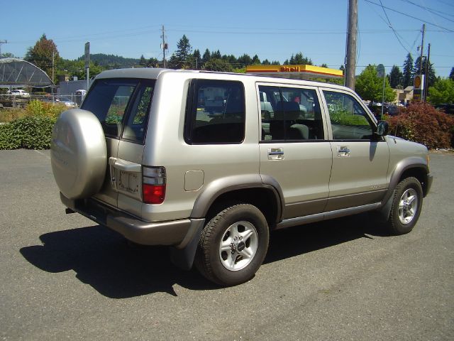 2000 Isuzu Trooper EX AWD