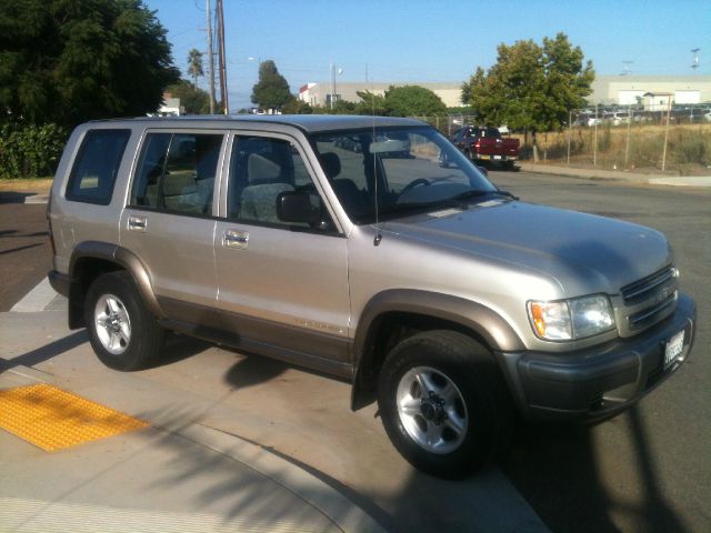 2000 Isuzu Trooper 3.0cl W/leath