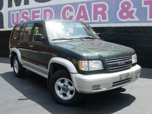 2000 Isuzu Trooper Super