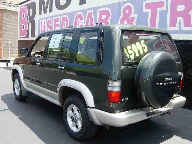 2000 Isuzu Trooper Super