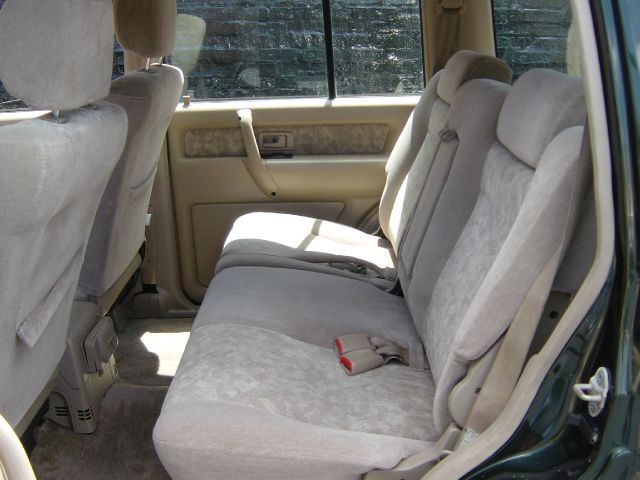 2000 Isuzu Trooper Super