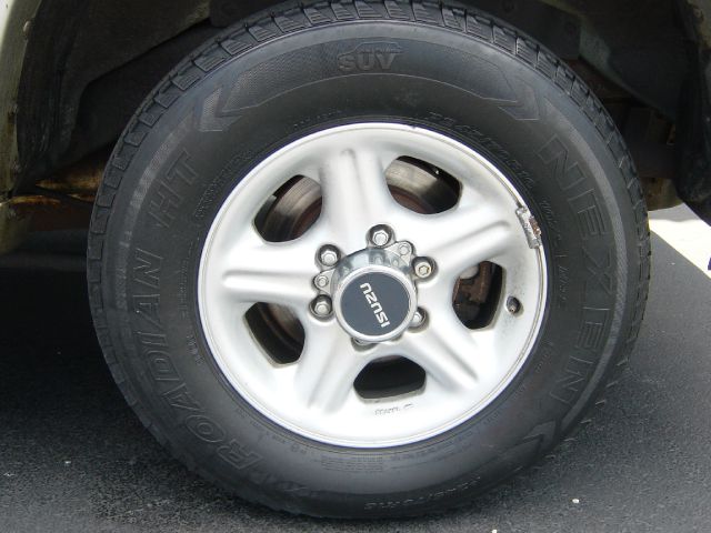 2000 Isuzu Trooper Super