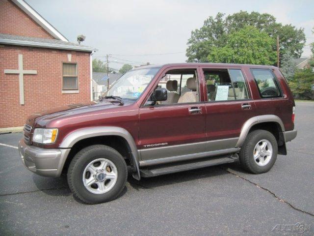 2000 Isuzu Trooper XR