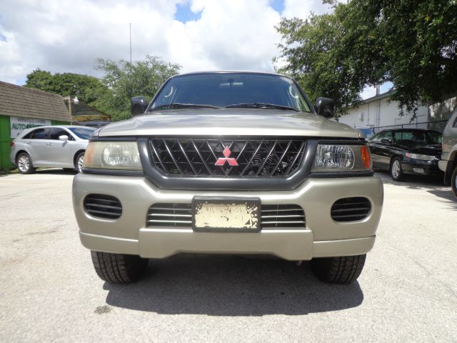 2001 Isuzu Trooper Touring / AWD